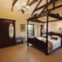 Honeymoon Suite