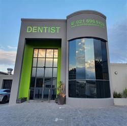 Kromboom Dental  Centre