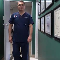 Dr Carl Swanepoel