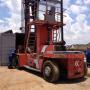 Off loading containers