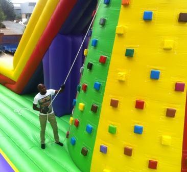 Rock-Wall-Giant-Slide
