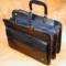 B 0005 II Zip opening briefcase with 2 compartments (41,0 x 14,0 x 28,0 cm)