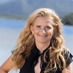 Dr DEBBIE SMITH