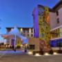 Hotel Verde Entrance