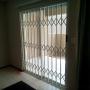 Uploaded by visitor on 2017/05/02 - Security gate install 2