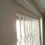 Uploaded by visitor on 2017/05/02 - Security gate install top rail