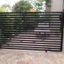 Driveway gate