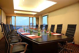 Clean-board-room