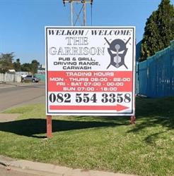 Mulligans Driving Range, Pub & Grill