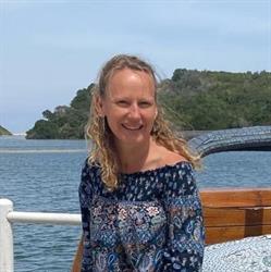 Dr GILBERT JOANNE
