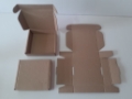 Self locking tuck in lid box 100x100x30mm